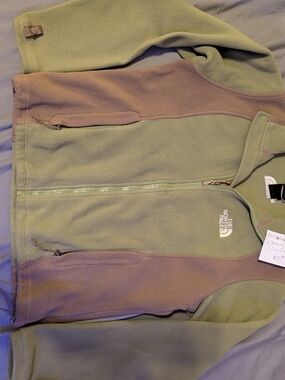 The North Face Two-Tone Green Fleece Jacket